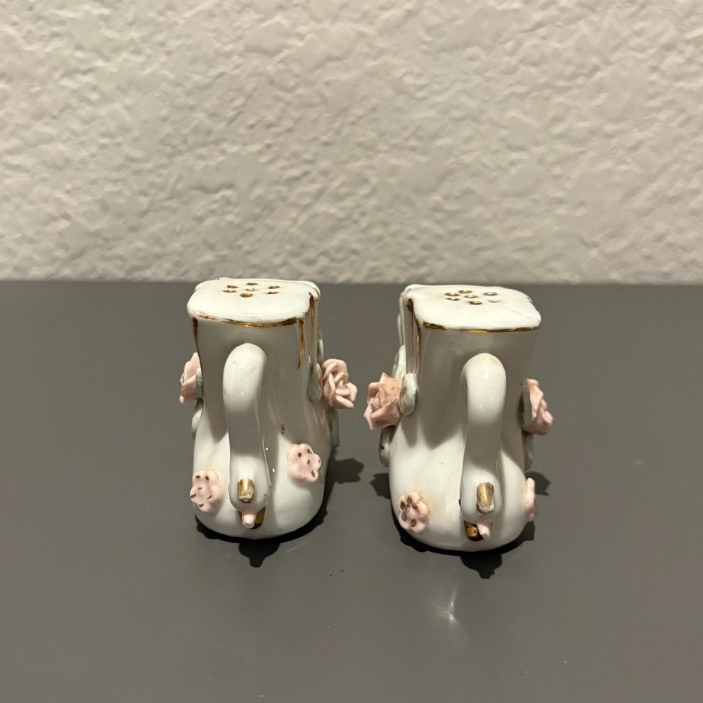 Royal Japan Vintage Salt & Pepper Shaker Set - Picture 4 of 10